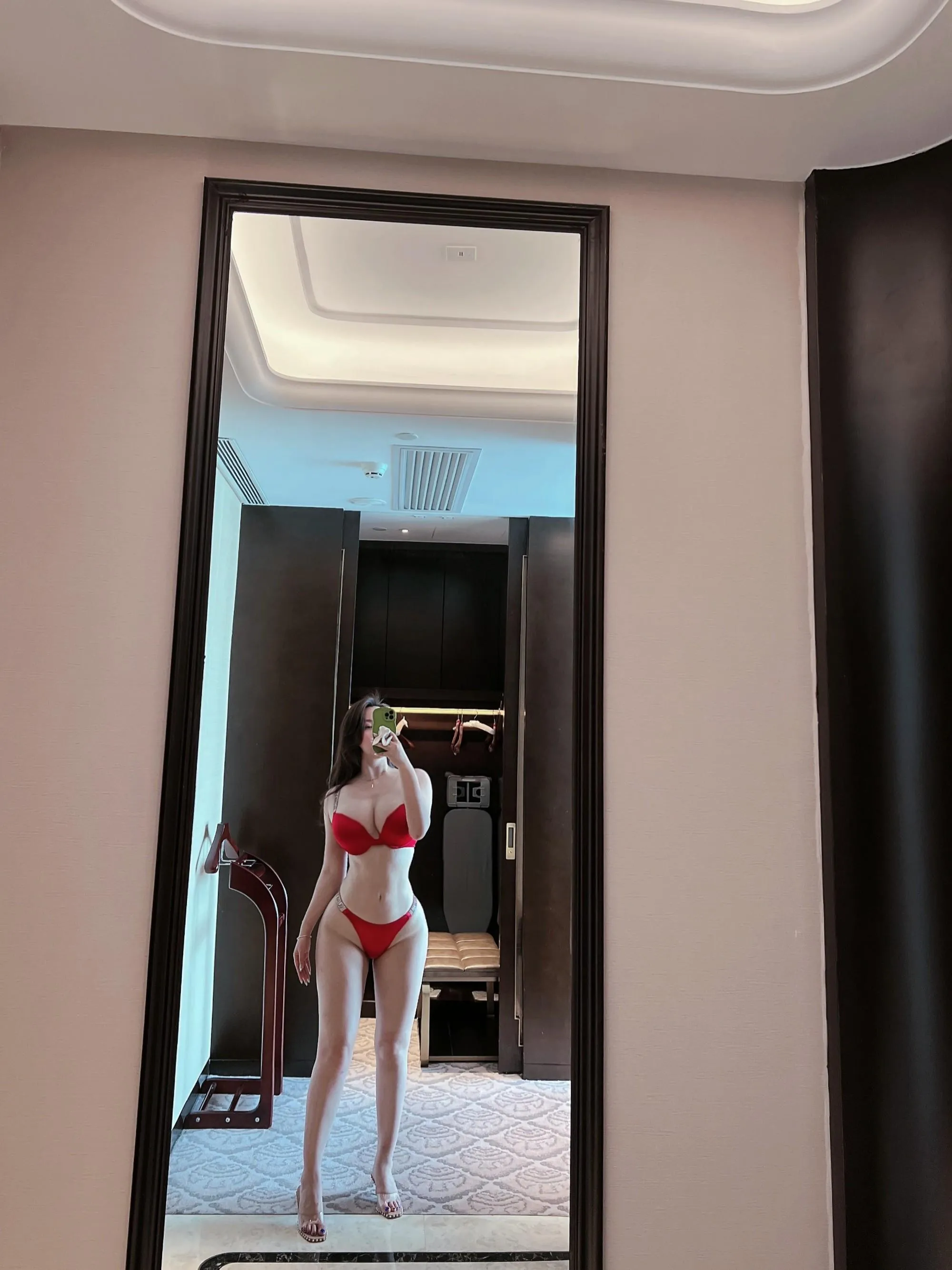 MIYA – NO.011 红色风景 [44P]插图9